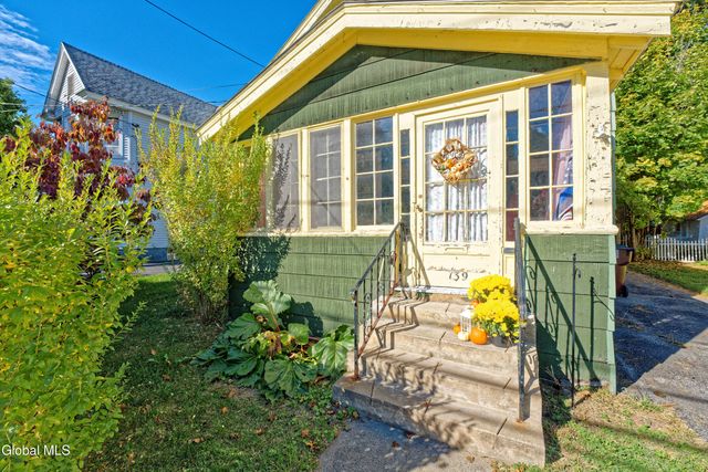 139 5th Avenue, Gloversville, NY 12078