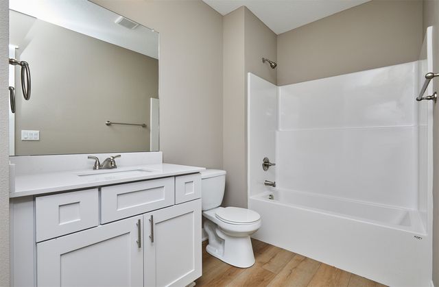 595 NW Georgetown Drive, Waukee, IA 50263