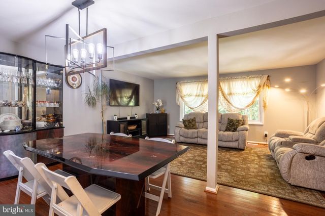 5 BIDEFORD CT, Parkville, MD 21234