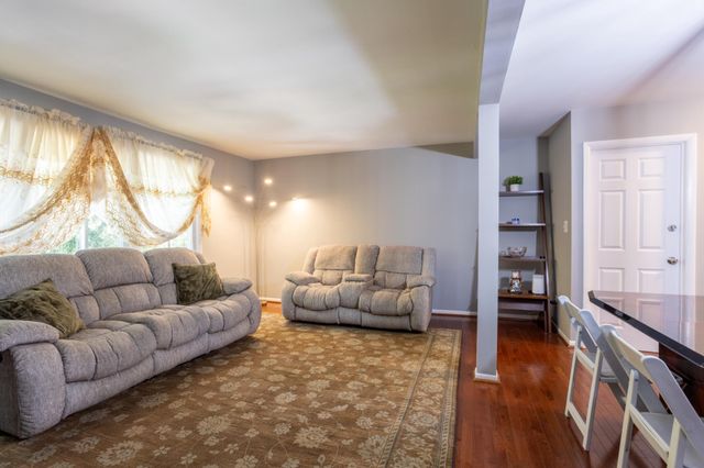 5 BIDEFORD CT, Parkville, MD 21234