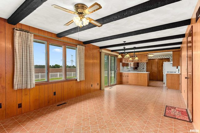 2049 S 4TH Avenue, Morton, IL 61550