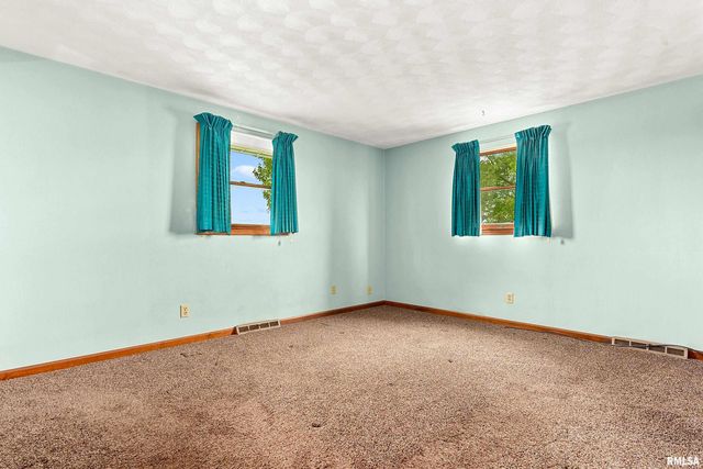 2049 S 4TH Avenue, Morton, IL 61550