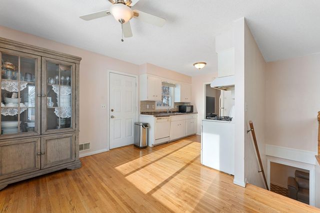 6816 75th Avenue N, Brooklyn Park, MN 55428