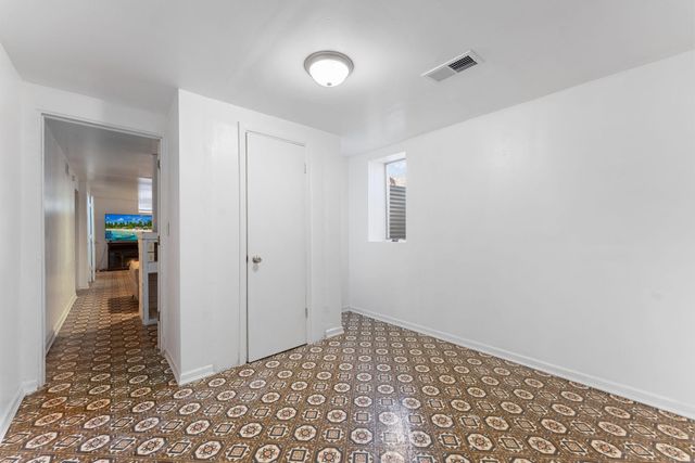 6816 75th Avenue N, Brooklyn Park, MN 55428