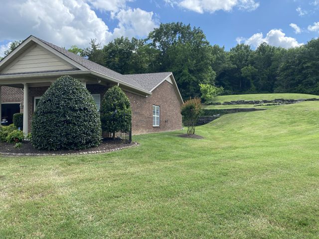 264 Wrennewood Ln, Franklin, TN 37064