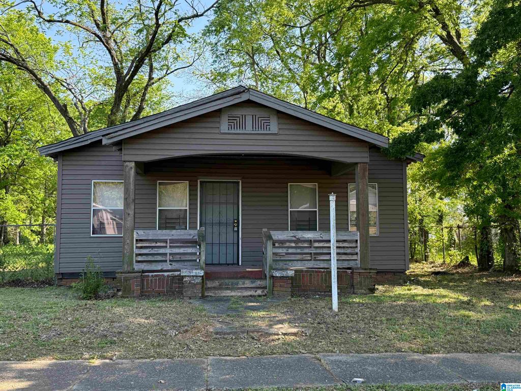 213 4TH TERRACE N, Birmingham, AL 35204