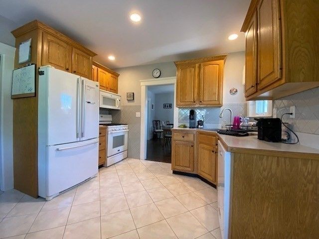 134 Dalton Road, Chelmsford, MA 01824