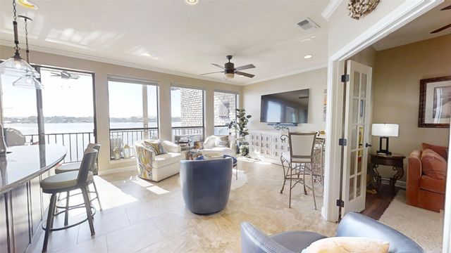 401 E Pearl Street 2204, Granbury, TX 76048