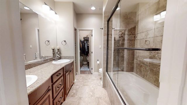 401 E Pearl Street 2204, Granbury, TX 76048