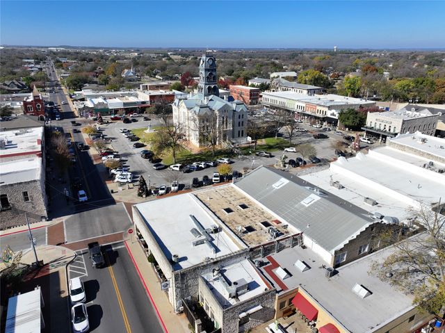 401 E Pearl Street 2204, Granbury, TX 76048