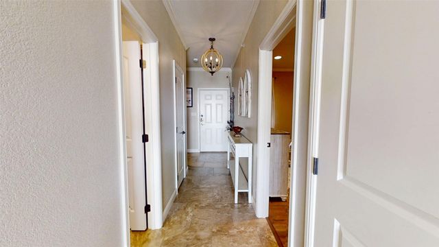 401 E Pearl Street 2204, Granbury, TX 76048