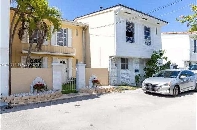1949 NE 123rd St 0, North Miami, FL 33181