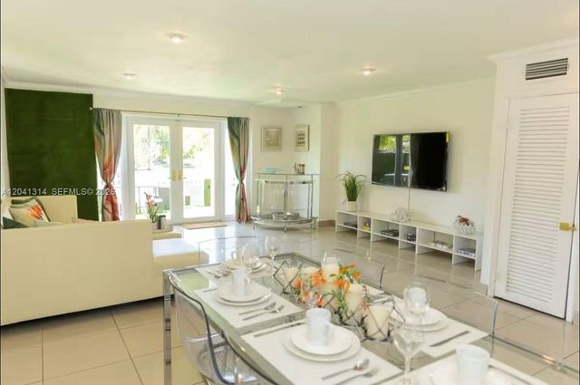 1949 NE 123rd St 0, North Miami, FL 33181
