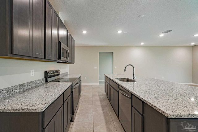 10794 Lucie Ct, Pensacola, FL 32526