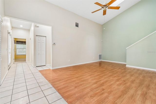 5030 UMBER WAY N, Tampa, FL 33624
