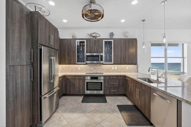 4510 El Mar Drive PH-405, Lauderdale By The Sea, FL 33308