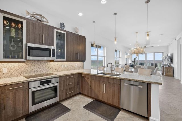 4510 El Mar Drive PH-405, Lauderdale By The Sea, FL 33308