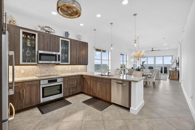 4510 El Mar Drive PH-405, Lauderdale By The Sea, FL 33308