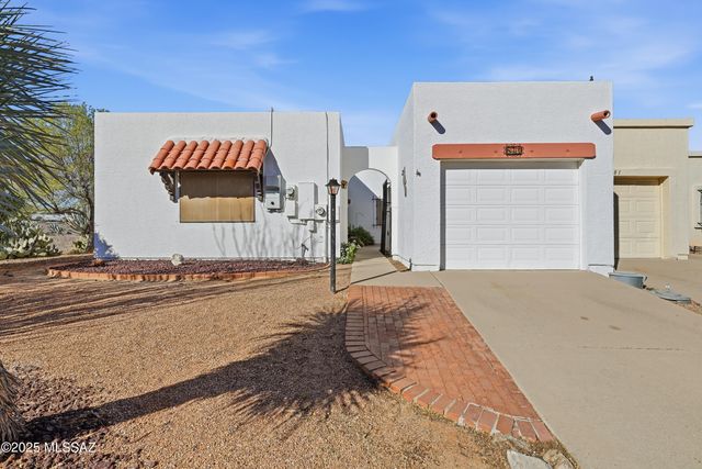 871 N Camino De Luz, Green Valley, AZ 85614