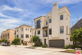 10742 Bloomfield Street, Toluca Lake (los Angeles), CA 91602
