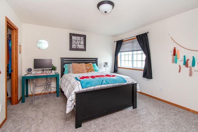 6166 35th Street S, Fargo, ND 58104