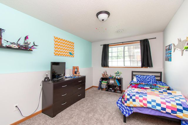6166 35th Street S, Fargo, ND 58104