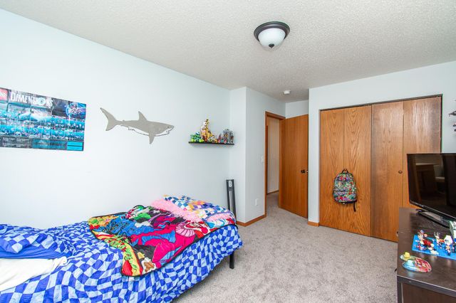 6166 35th Street S, Fargo, ND 58104