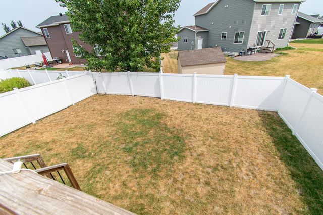 6166 35th Street S, Fargo, ND 58104