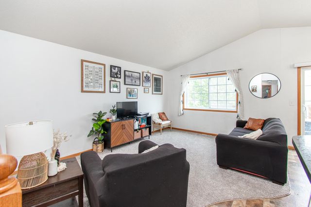6166 35th Street S, Fargo, ND 58104