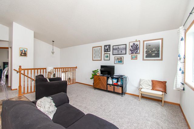 6166 35th Street S, Fargo, ND 58104