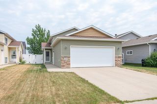 6166 35th Street S, Fargo, ND 58104
