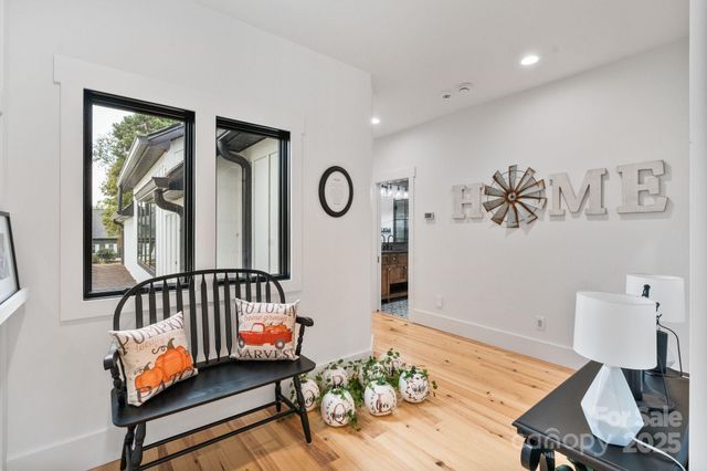 8250 Peninsula Lane, Sherrills Ford, NC 28673