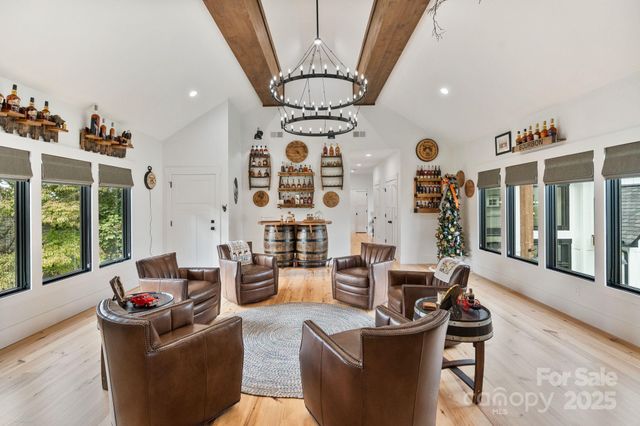 8250 Peninsula Lane, Sherrills Ford, NC 28673