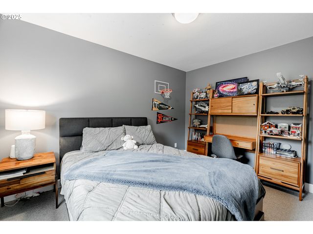 21281 Sw SIMON Ter, Sherwood, OR 97140