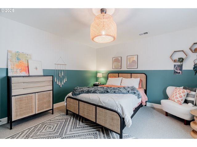 21281 Sw SIMON Ter, Sherwood, OR 97140