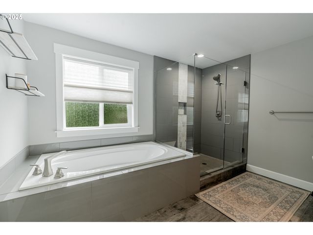 21281 Sw SIMON Ter, Sherwood, OR 97140