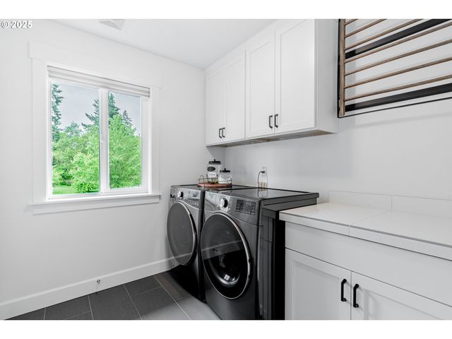 21281 Sw SIMON Ter, Sherwood, OR 97140