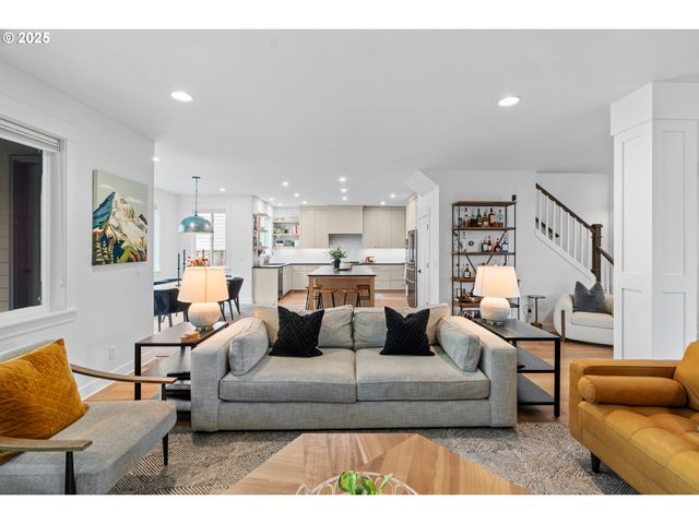 21281 Sw SIMON Ter, Sherwood, OR 97140