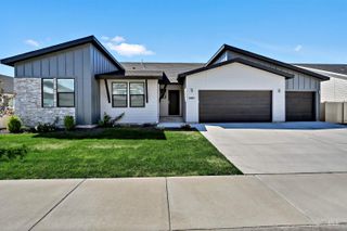 1401 W Riodosa Dr, Meridian, ID 83642
