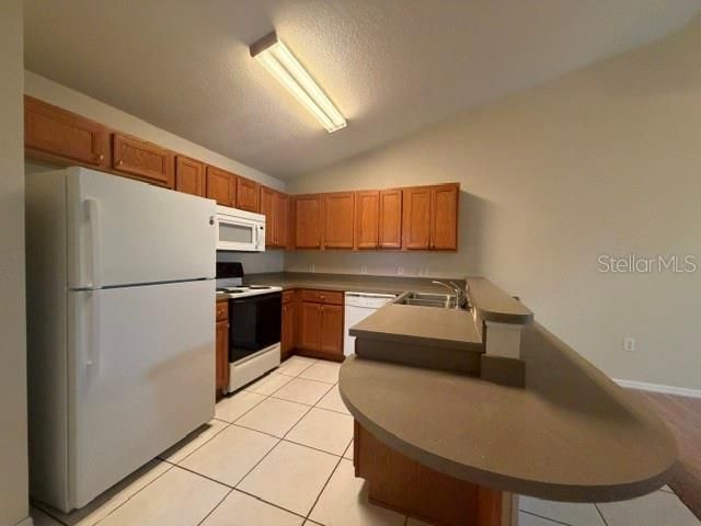 31-33 E ST LOUIS AVENUE, Eustis, FL 32726
