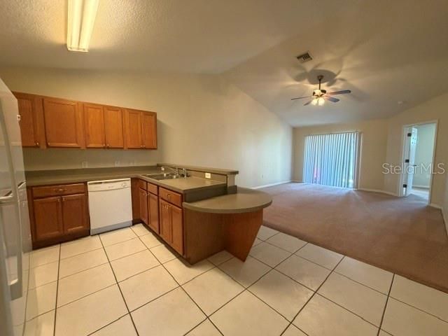31-33 E ST LOUIS AVENUE, Eustis, FL 32726
