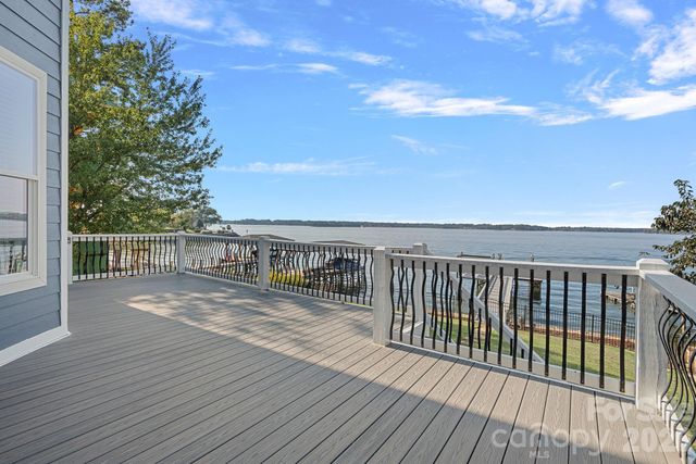 21013 Island Forest Drive, Cornelius, NC 28031