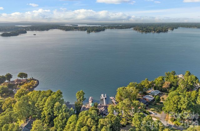 21013 Island Forest Drive, Cornelius, NC 28031