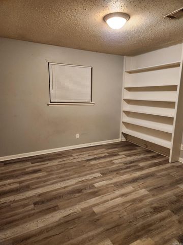 908 Greenlea Drive, North Little Rock, AR 72117