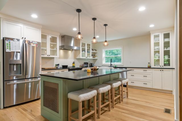 6645 Piney River Rd, N, Bon Aqua, TN 37025
