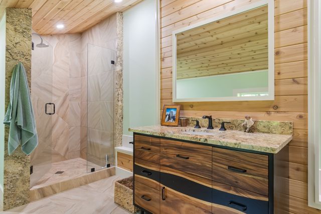 6645 Piney River Rd, N, Bon Aqua, TN 37025