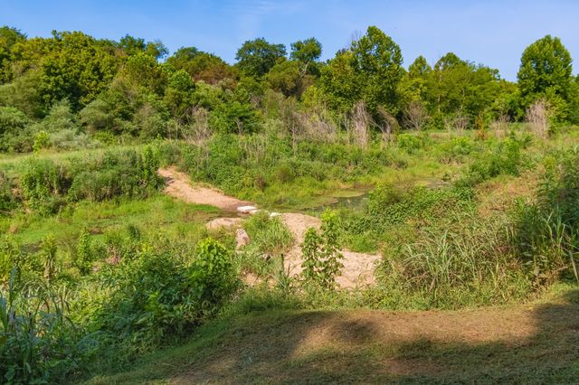 6645 Piney River Rd, N, Bon Aqua, TN 37025