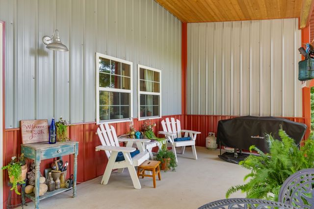 6645 Piney River Rd, N, Bon Aqua, TN 37025