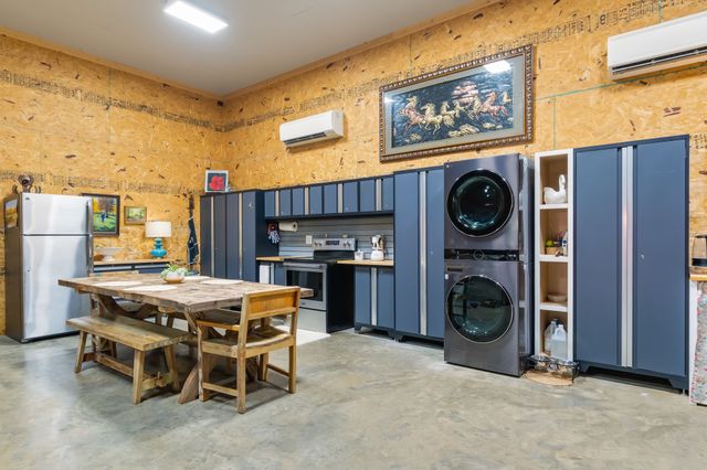 6645 Piney River Rd, N, Bon Aqua, TN 37025