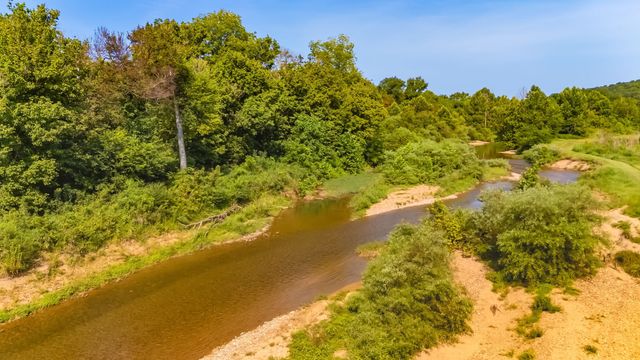 6645 Piney River Rd, N, Bon Aqua, TN 37025